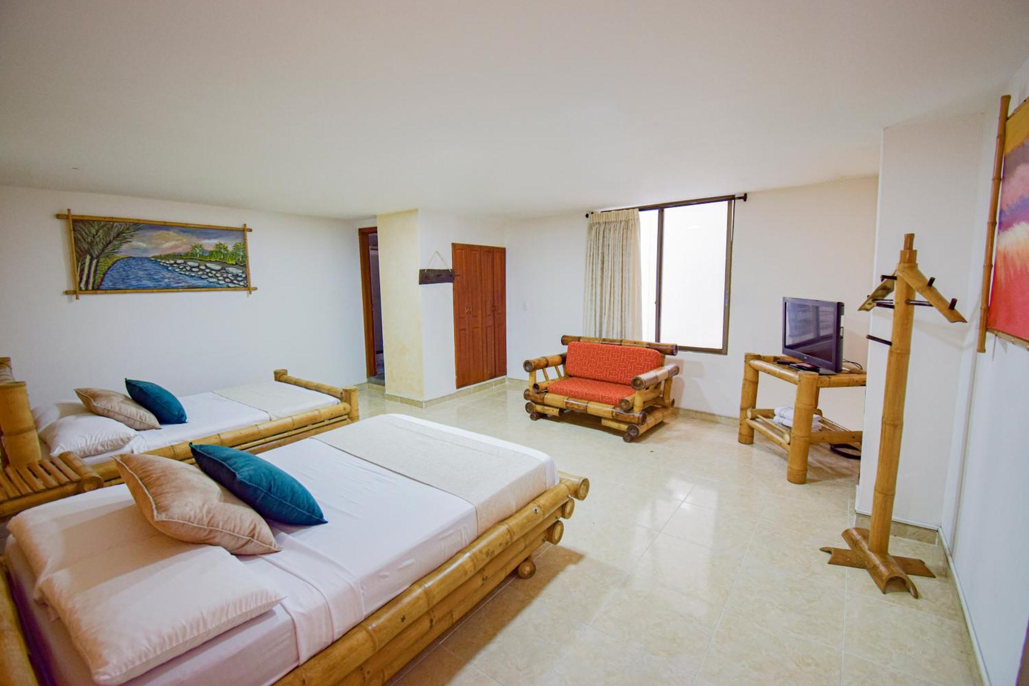 Hotel Toledo Plaza Армения Екстериор снимка