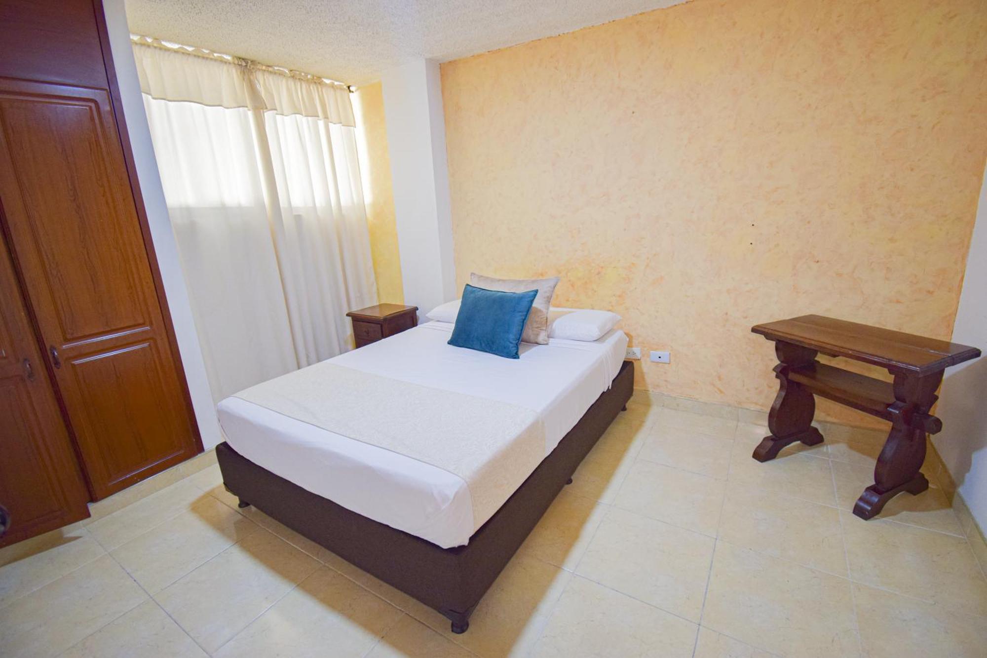 Hotel Toledo Plaza Армения Екстериор снимка